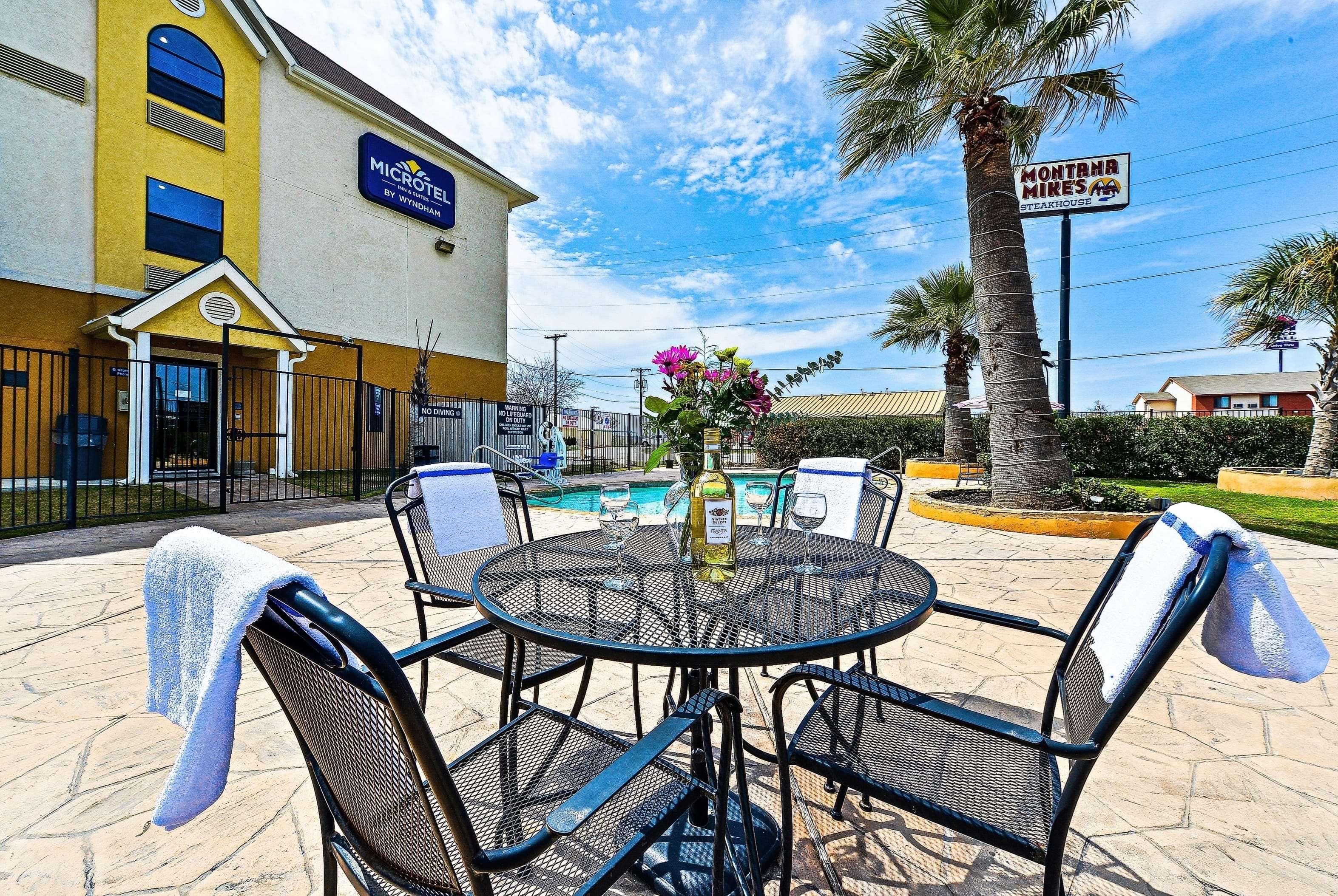 Microtel Inn & Suites By Wyndham New Braunfels I-35 Exteriér fotografie