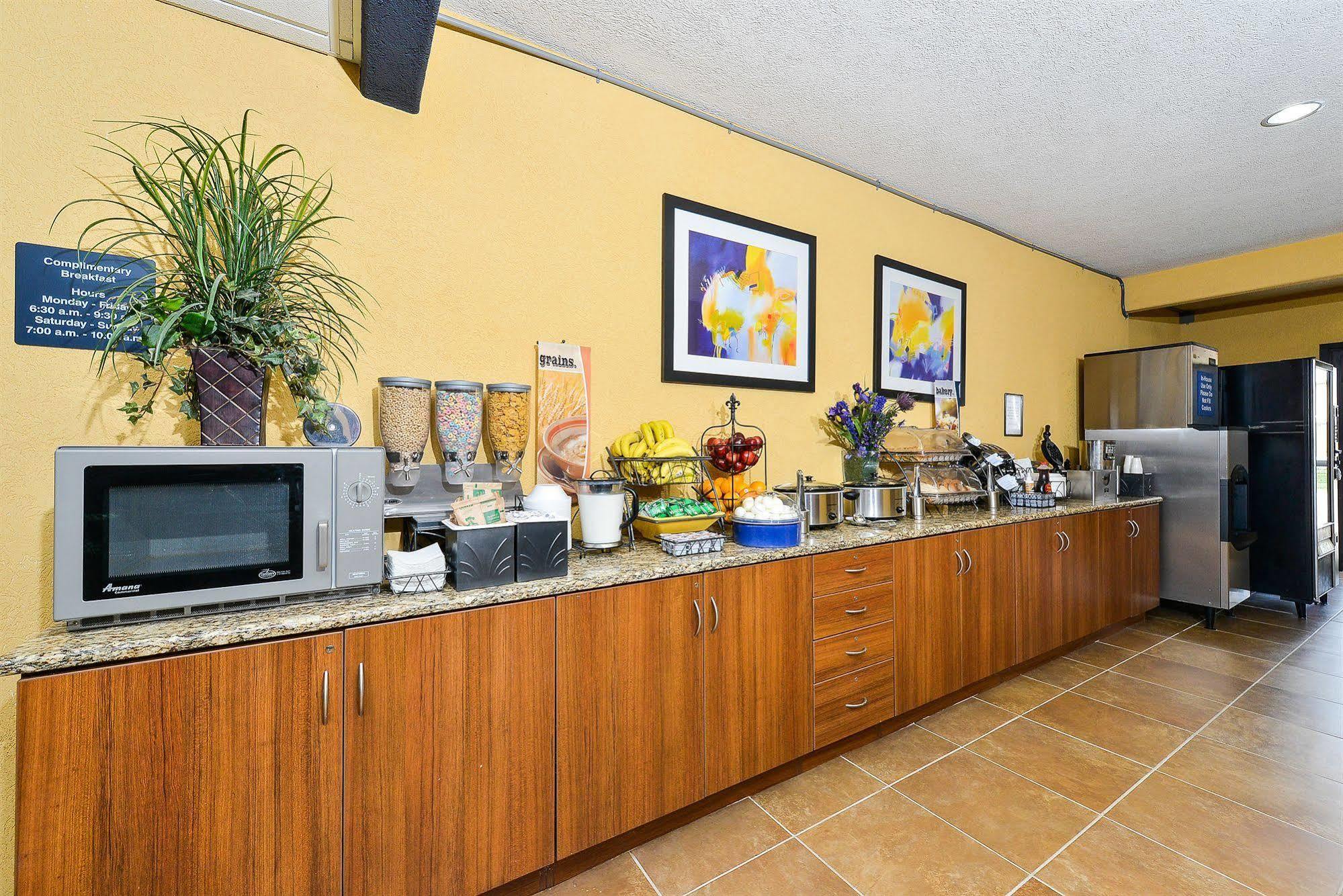Microtel Inn & Suites By Wyndham New Braunfels I-35 Exteriér fotografie